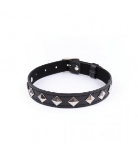 ST COLLAR CON TACHAS
