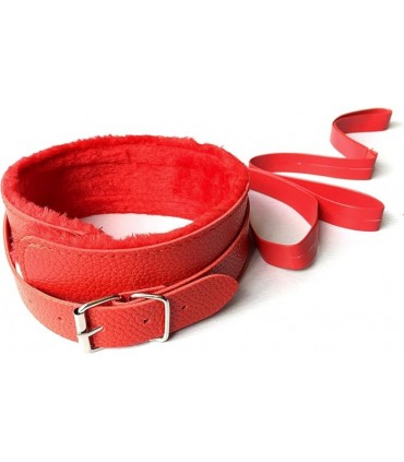 COLLAR CON CORREA ROJO