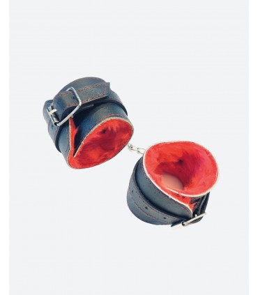 ESPOSAS CUERO NEGRO Y ROJO